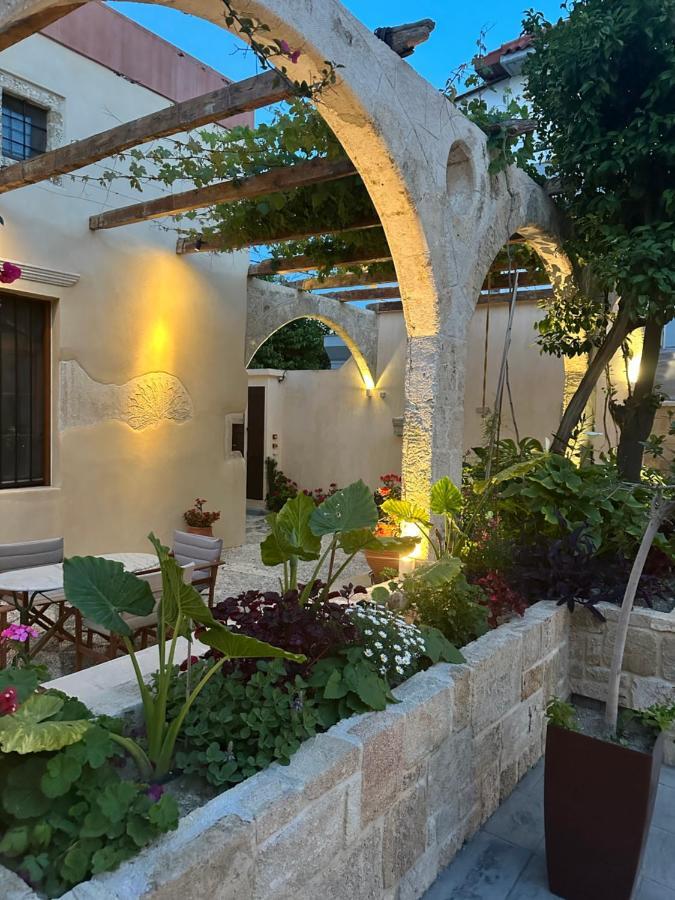 Sala Historical Luxury Apartment Rhodes City