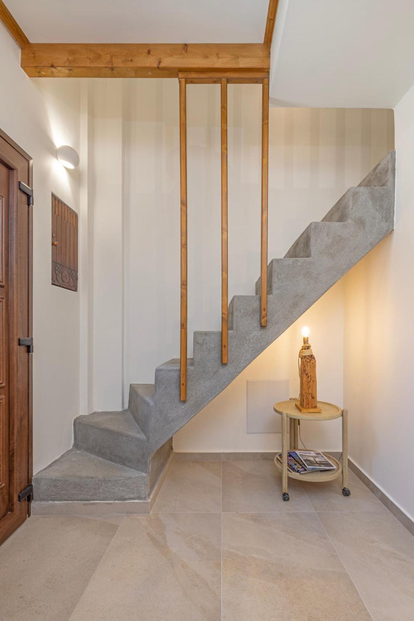 Sala Historical Luxury Apartment